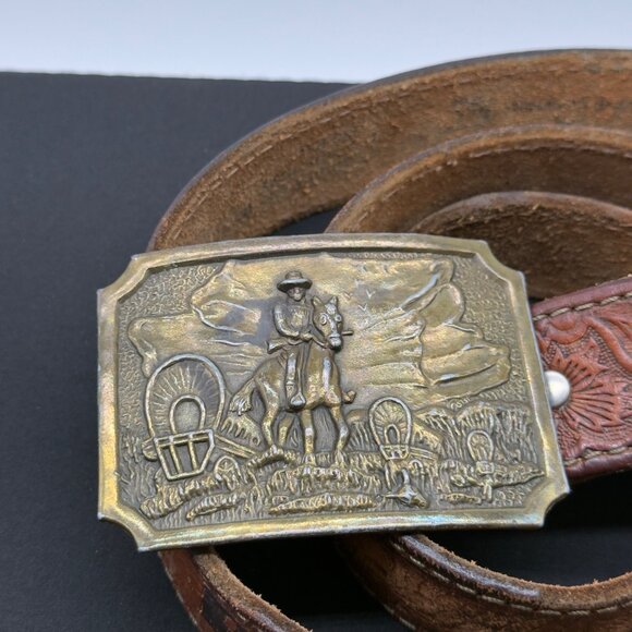 Vtg Western Justin Tooled Leather Name Belt "BURT" Covered Wagon Belt Buckle 38" - Picture 2 of 11